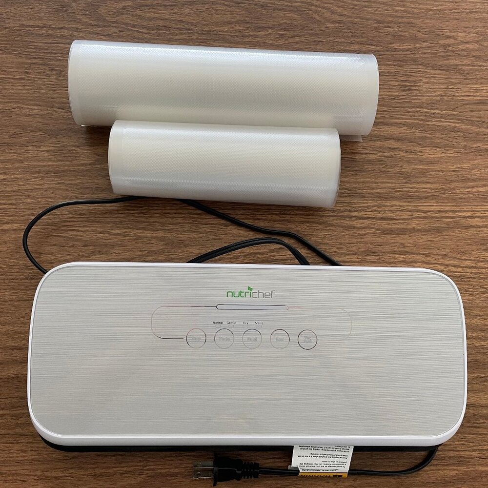 Nutrichef PKVS18 Automatic Food Vacuum Sealer, Like new